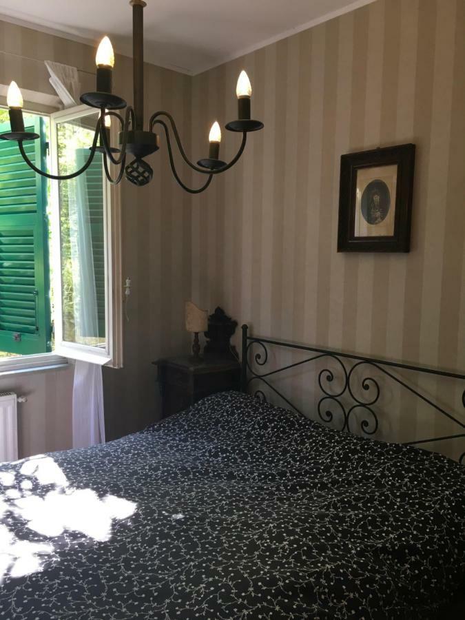 Il Nido Della Rondine Leivi Bagian luar foto